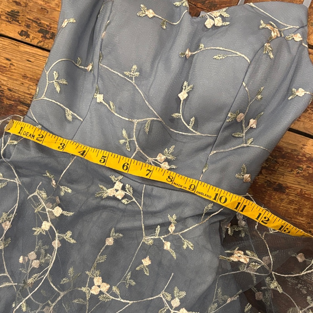 Grad Dress - Picture 9 of 12